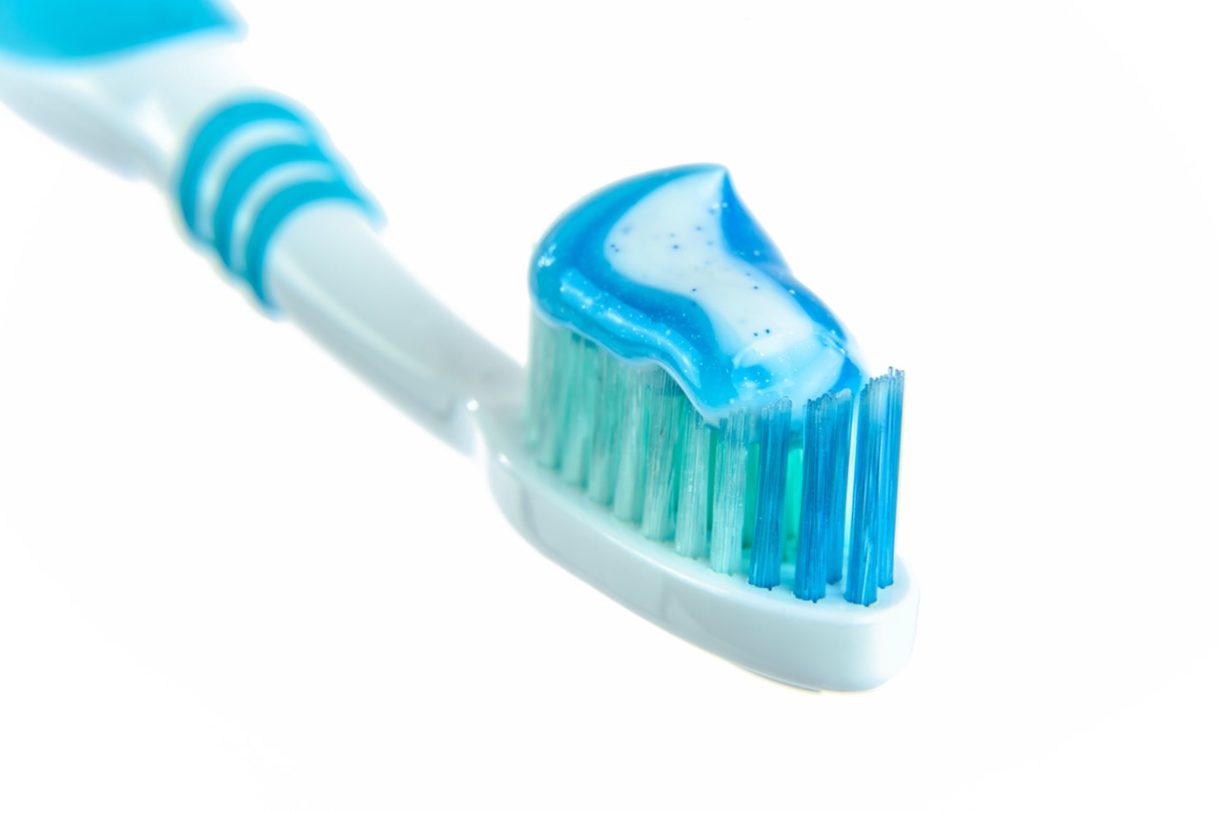 pasta dental 1220x813